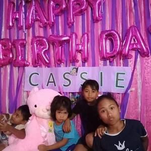 Meet your Posher, Cassy